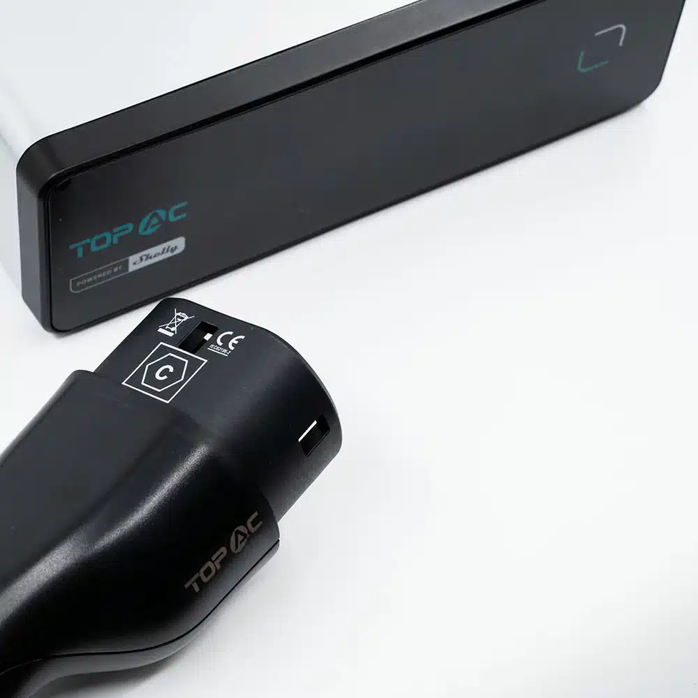 TopAC_Portable_EV_charger_close_up